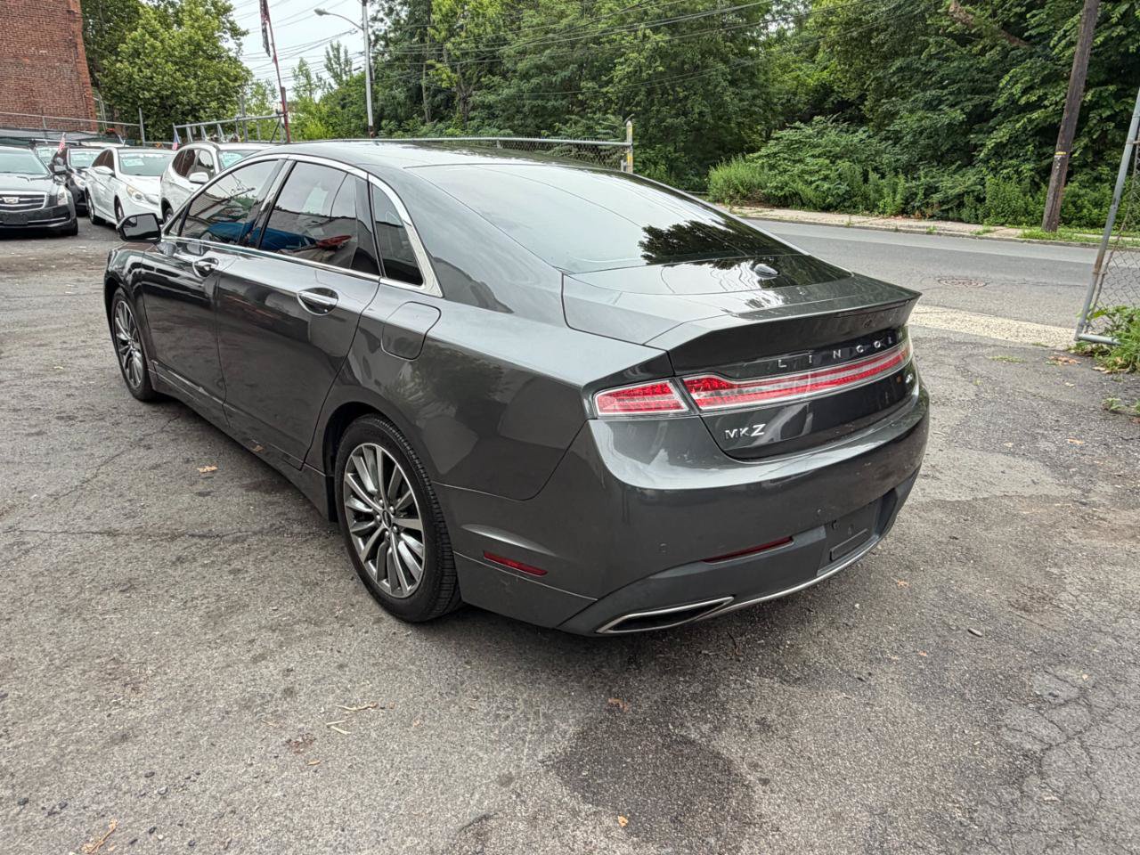 Used 2017 Lincoln MKZ Premiere FWD image 7