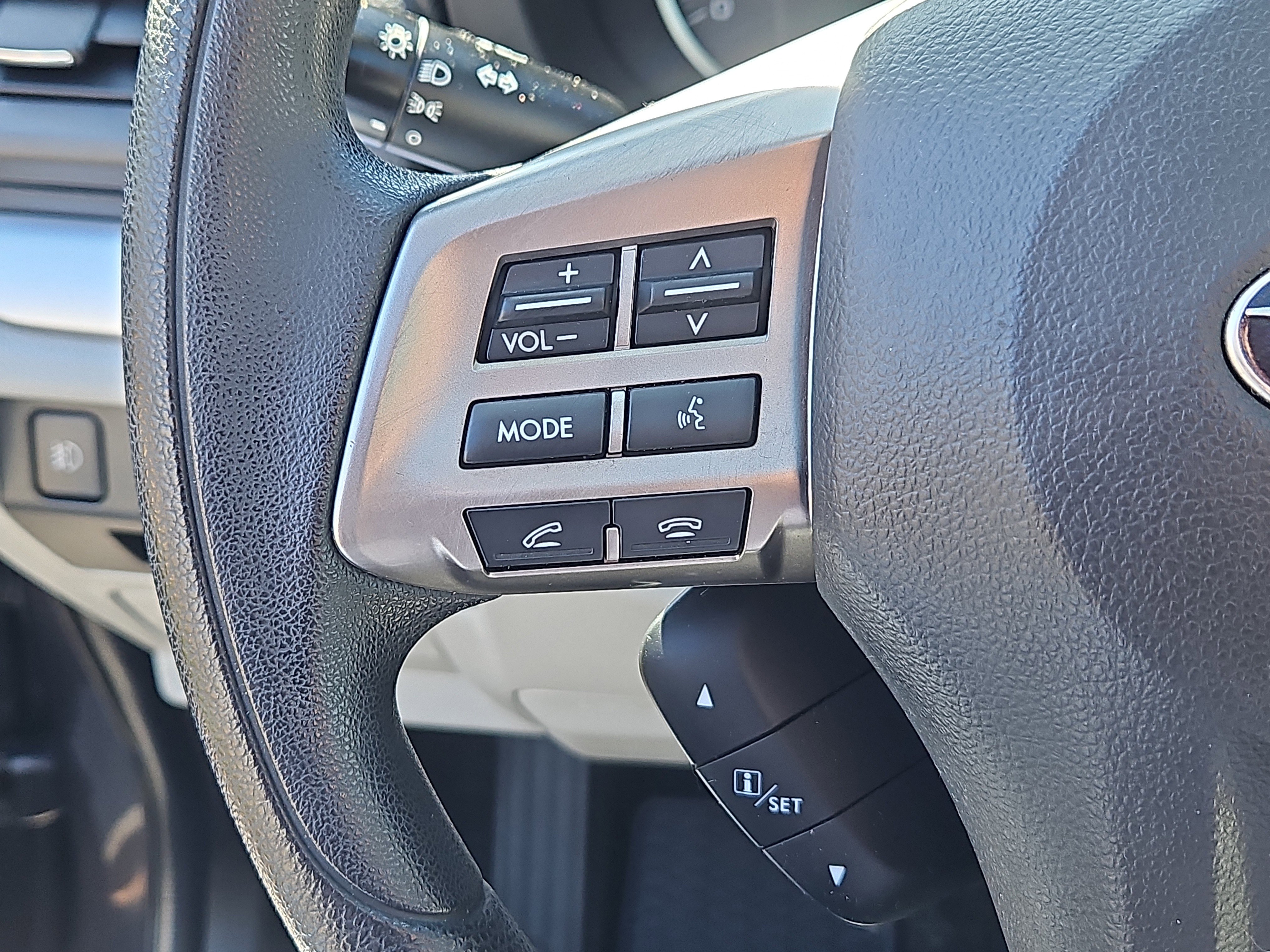 Used 2015 Subaru Forester 2.5i Premium w/ All-Weather Package AWD/4WD image 14