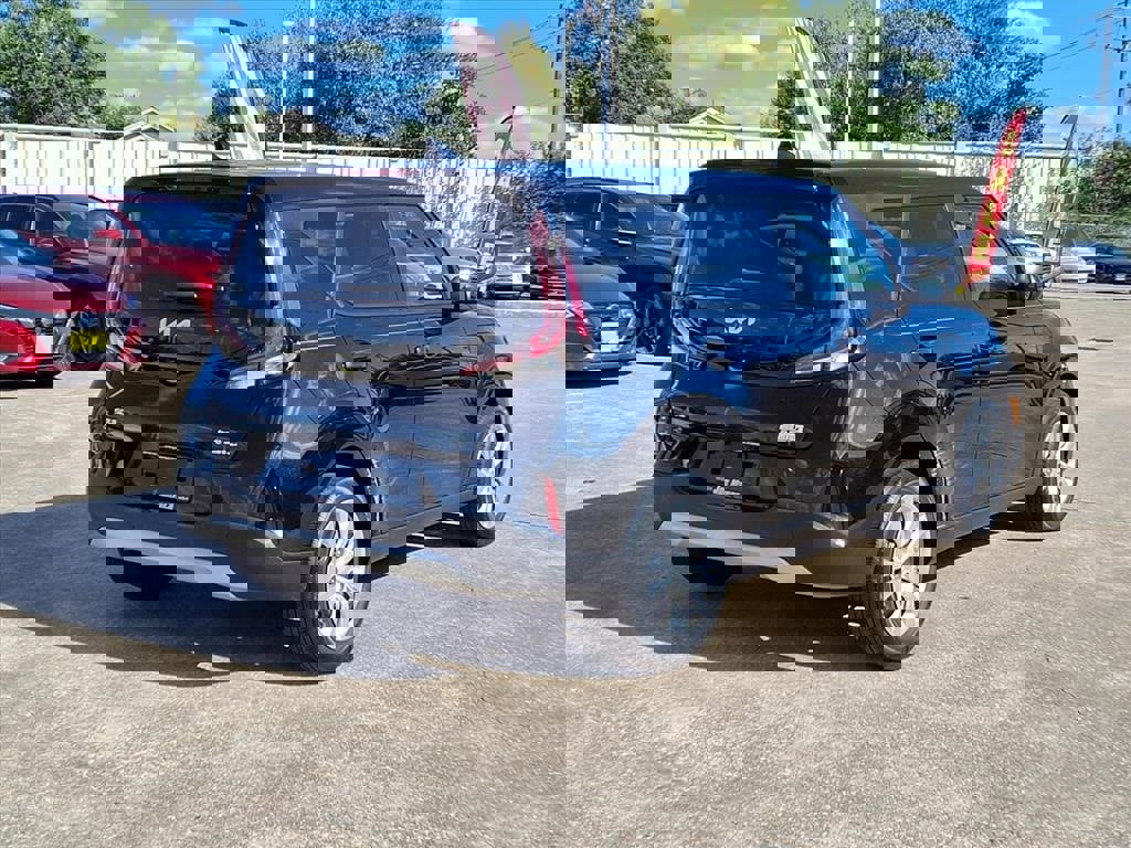 Used 2023 Kia Soul LX image 4