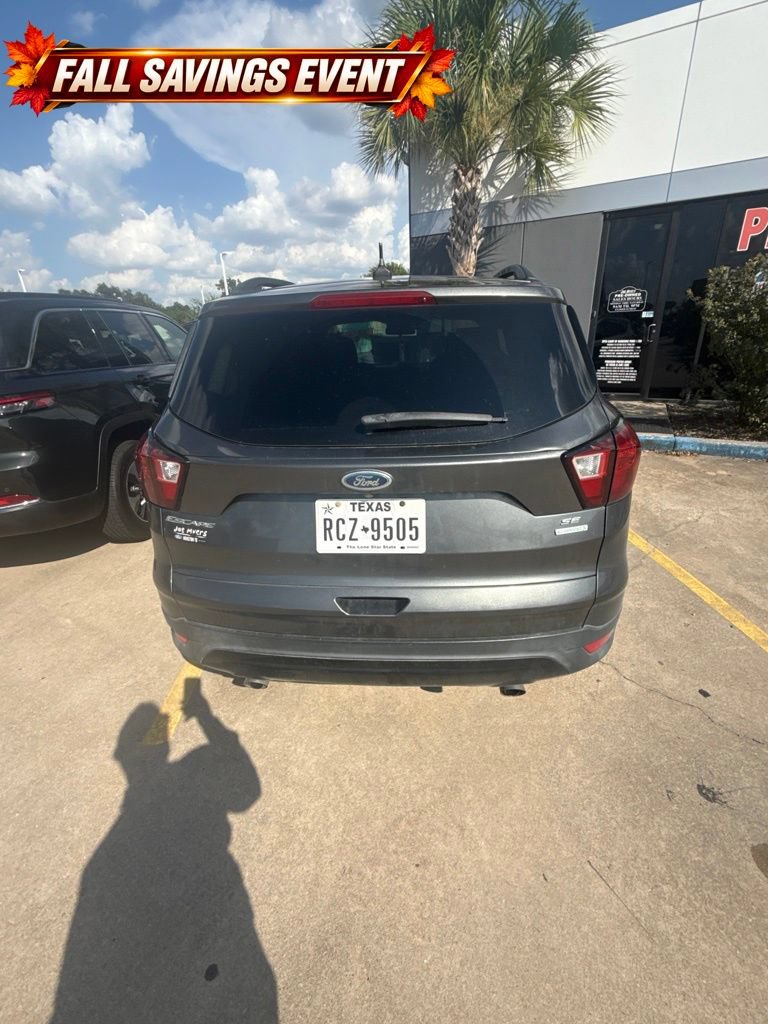 Used 2019 Ford Escape SE FWD image 5