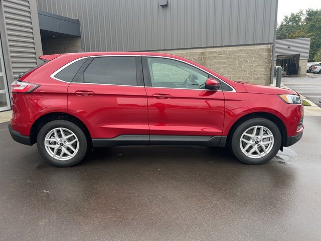 Certified 2024 Ford Edge SEL w/ Convenience Package image 4