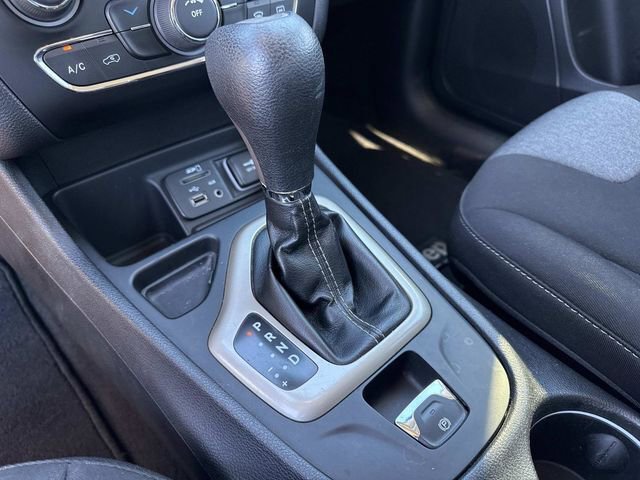 Used 2014 Jeep Cherokee Latitude image 26