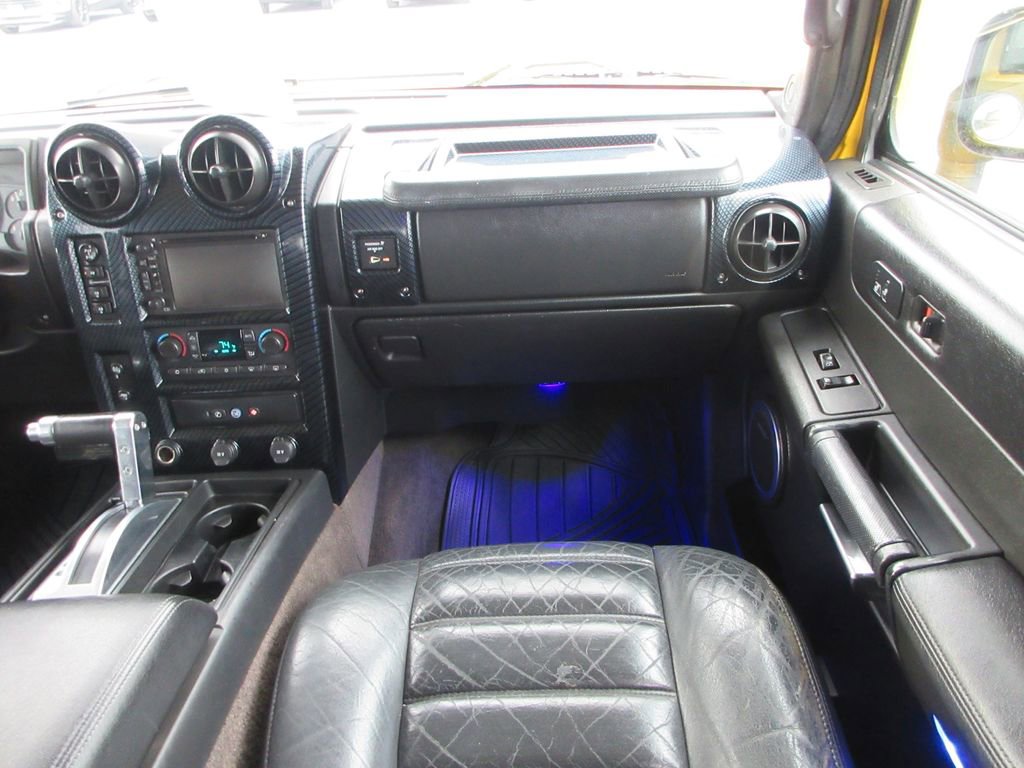 Used 2007 HUMMER H2 image 17