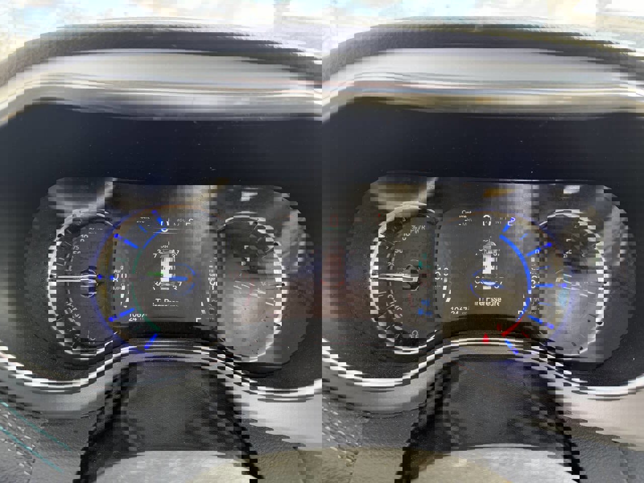 Used 2017 Chrysler Pacifica Platinum image 15