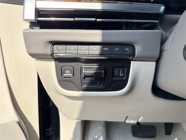 Used 2025 Cadillac Escalade Sport Platinum w/ LPO, ONYX Package image 31