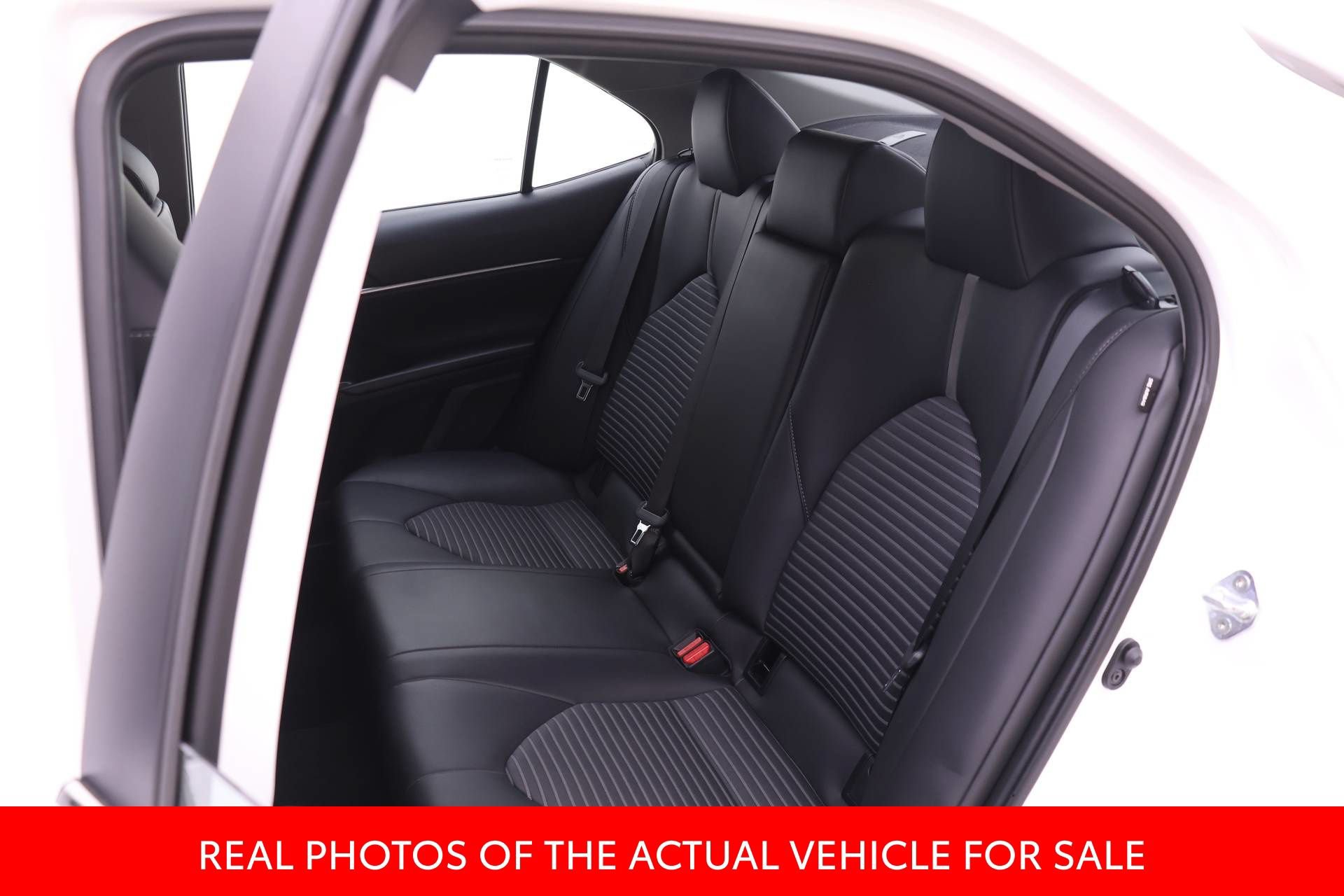 Certified 2024 Toyota Camry SE FWD image 11