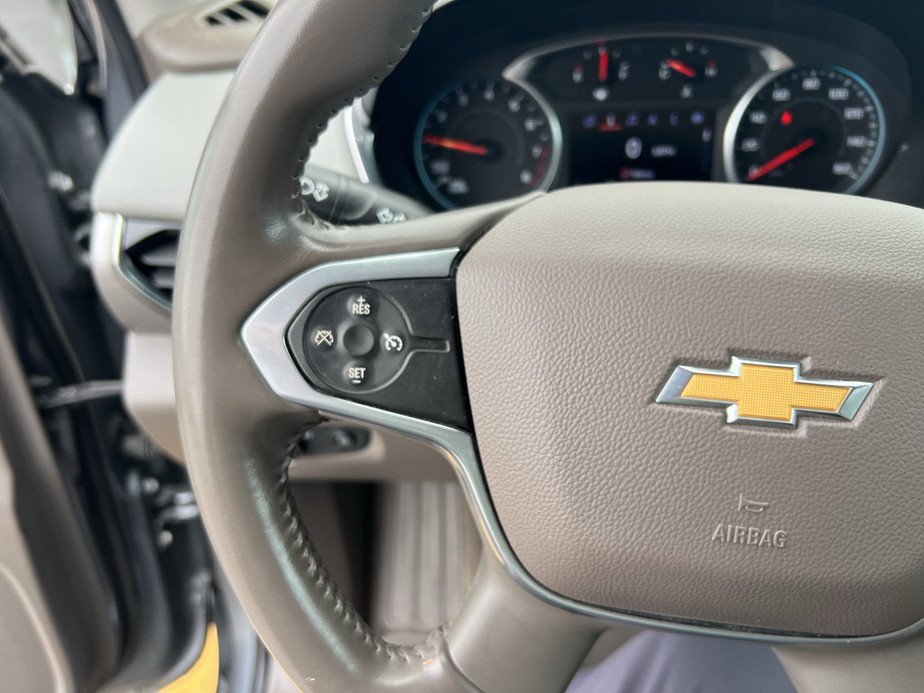 Used 2020 Chevrolet Traverse LT w/ LT Premium Package AWD/4WD image 14