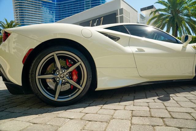 Used 2021 Ferrari F8 Tributo image 30