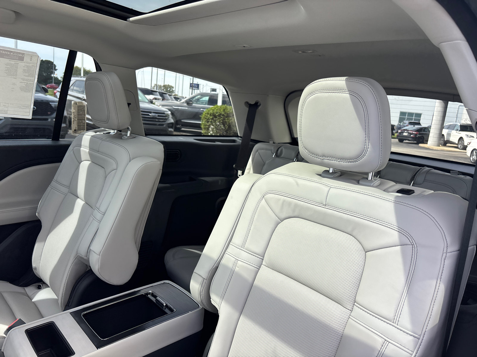 New 2027 Lincoln Aviator Reserve AWD/4WD image 25