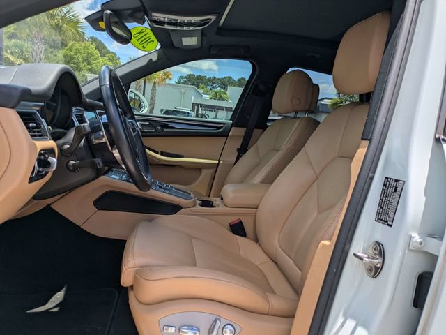 Used 2018 Porsche Macan Sport Edition AWD/4WD image 22