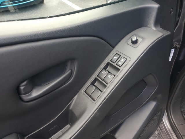 Used 2026 Nissan Frontier SV RWD image 12
