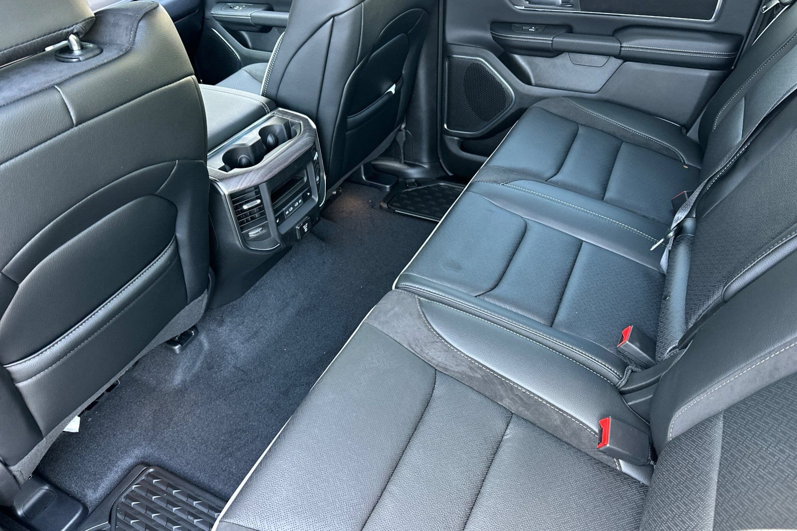 New 2026 RAM 1500 Laramie w/ Night Edition AWD/4WD image 11