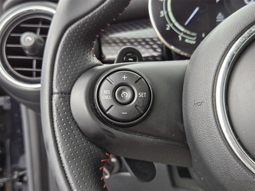 Used 2021 MINI Cooper S image 29