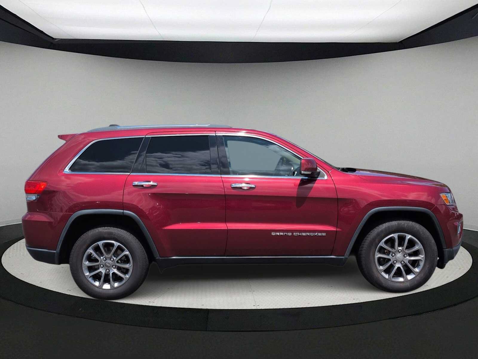 Used 2014 Jeep Grand Cherokee Limited AWD/4WD image 9