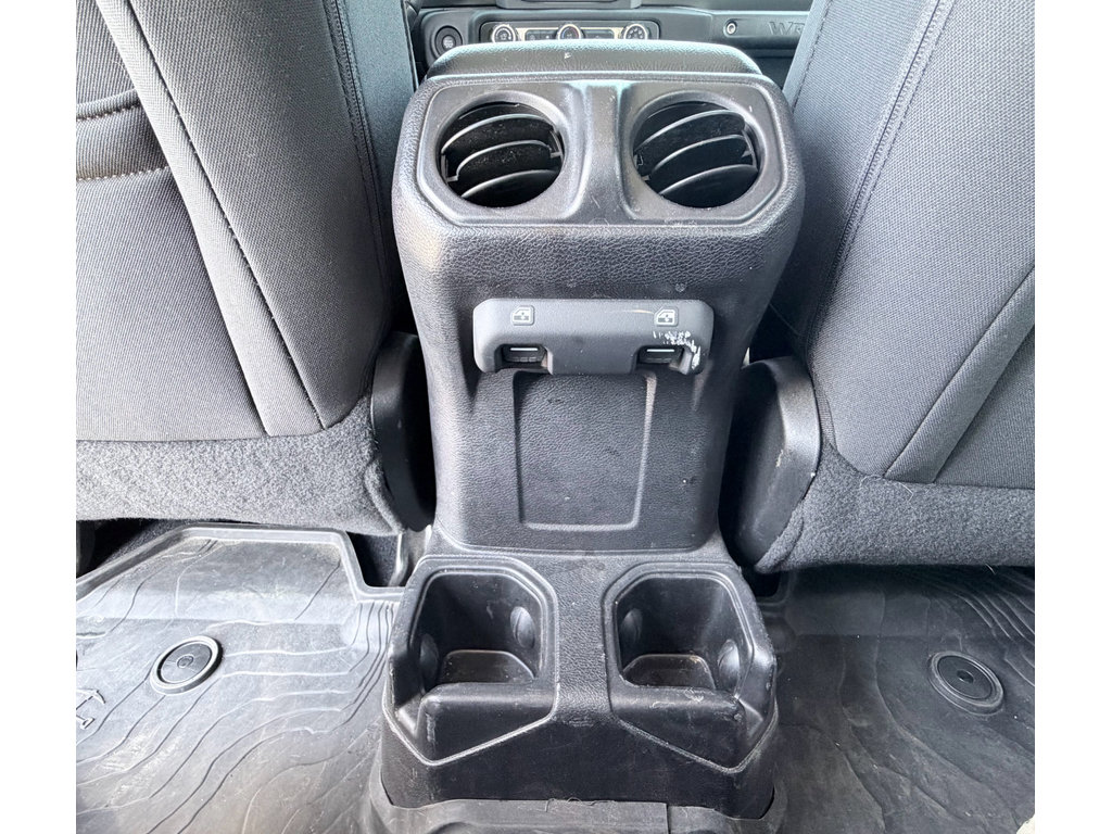 Used 2019 Jeep Wrangler Unlimited Sport S image 25