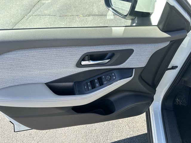 Certified 2023 Nissan Rogue SV image 27