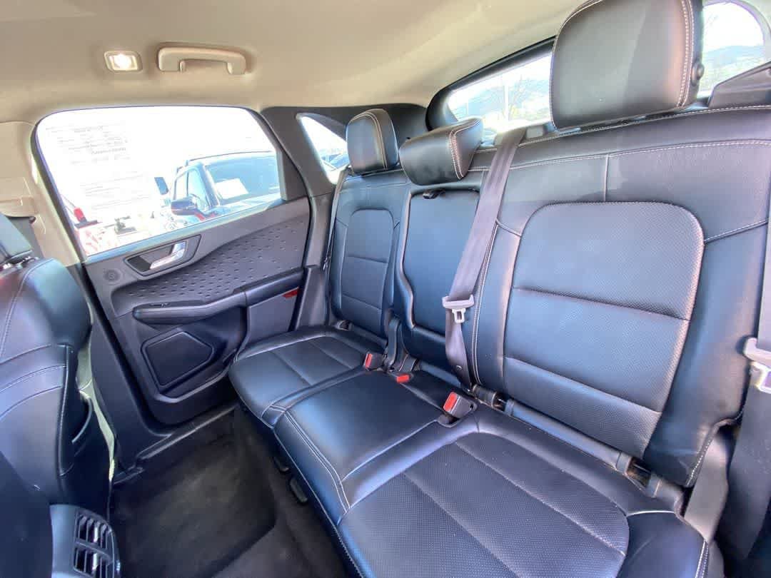 Used 2020 Ford Escape Titanium AWD/4WD image 24