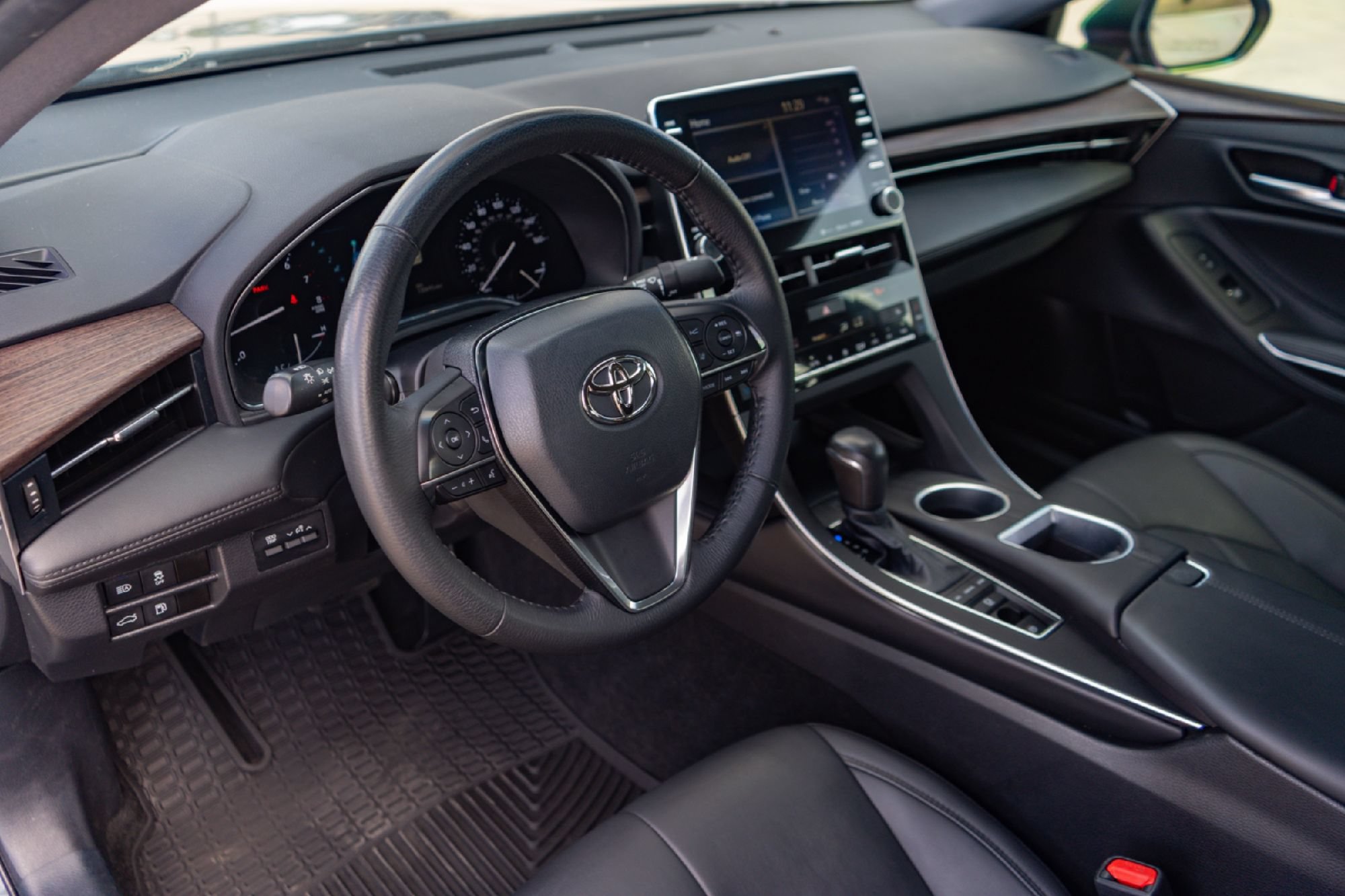 Used 2021 Toyota Avalon XLE FWD image 8