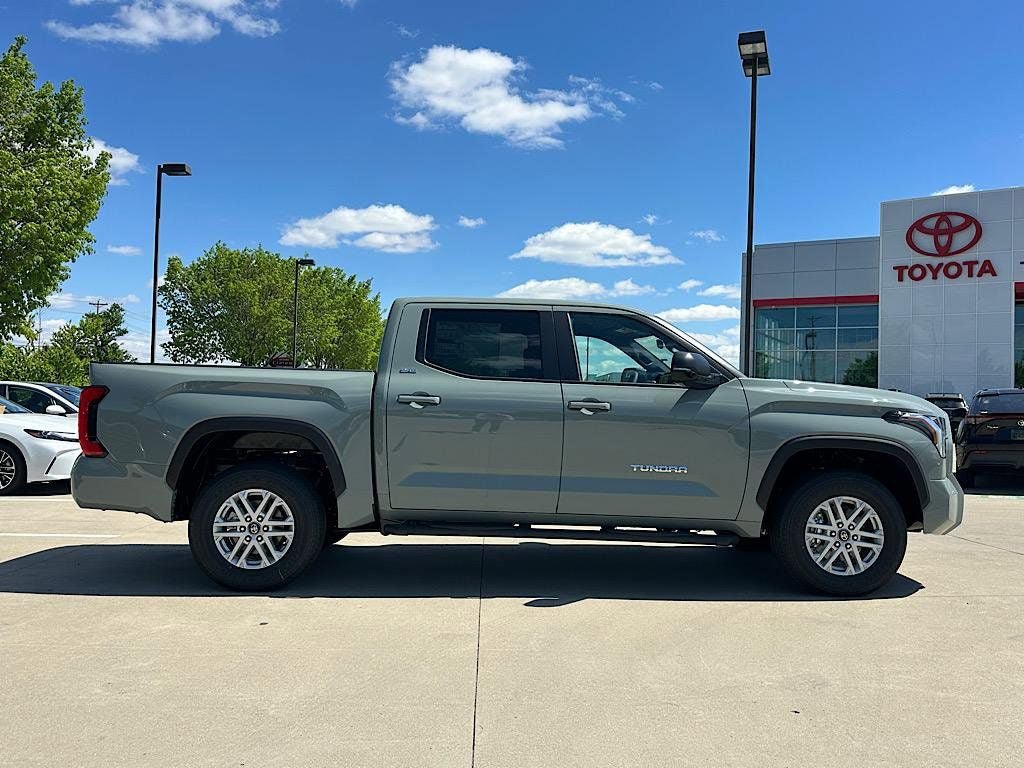 New 2026 Toyota Tundra SR5 AWD/4WD image 3