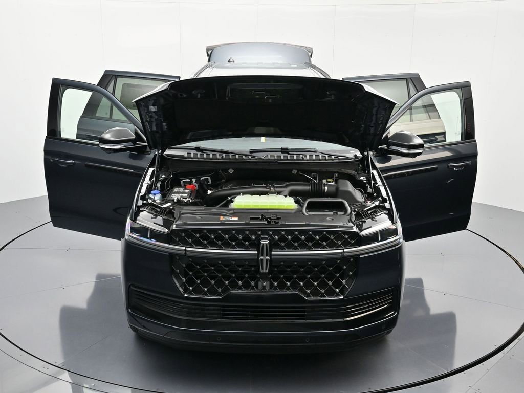 New 2026 Lincoln Navigator L Reserve w/ Jet Appearance Package image 46