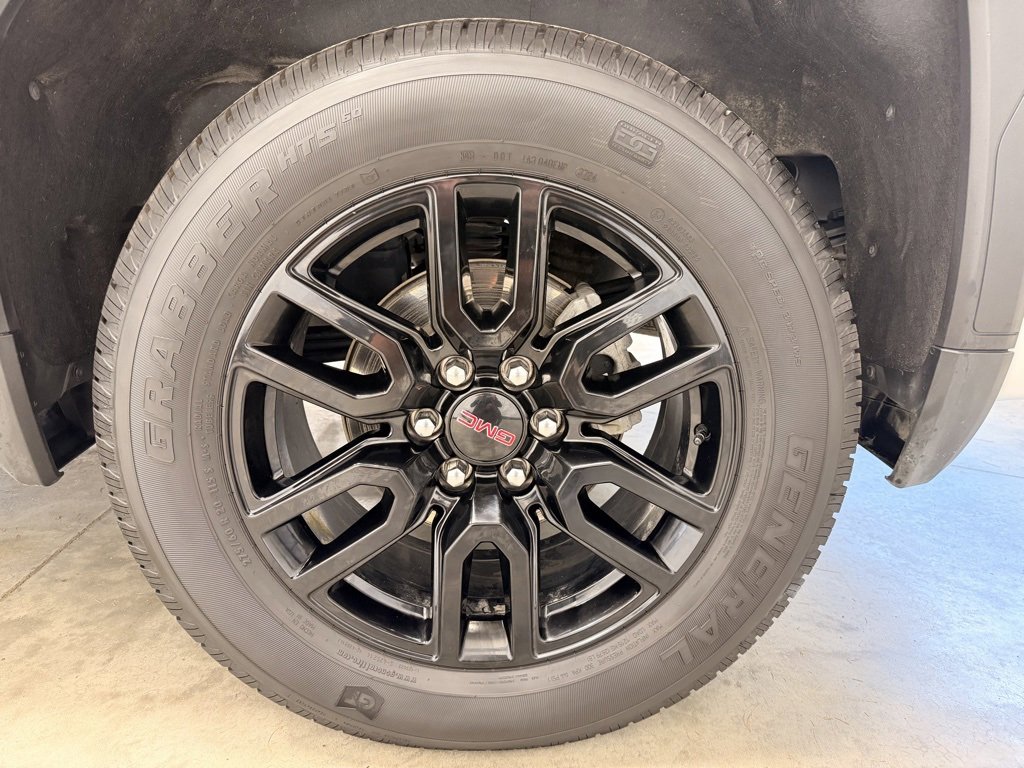 Used 2025 GMC Sierra 1500 Elevation w/ Elevation Premium Package image 16