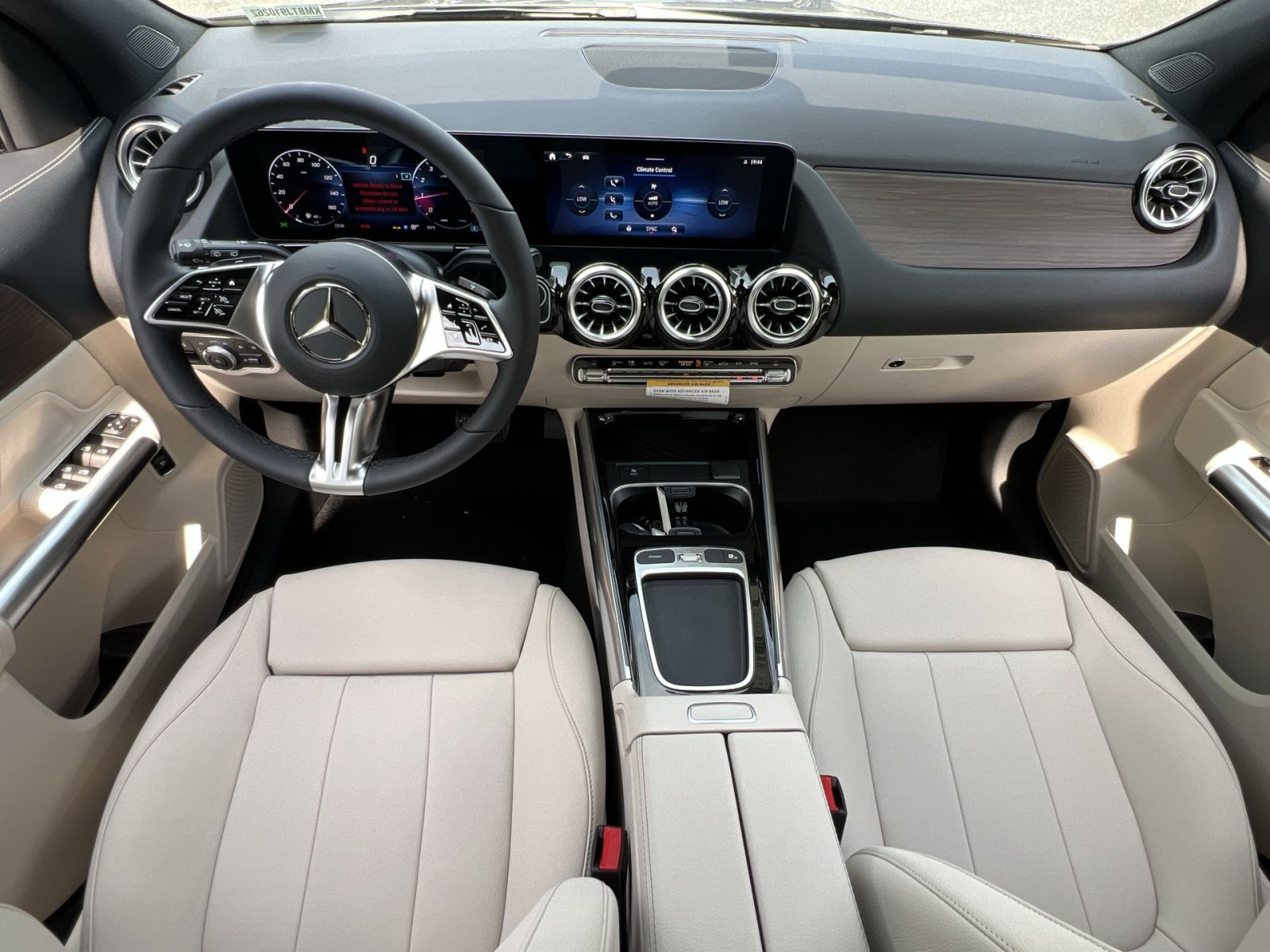 New 2026 Mercedes-Benz GLA 250 4MATIC image 13