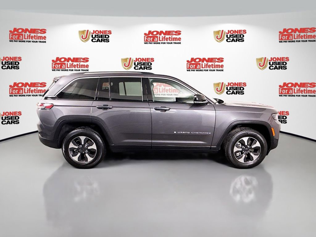 Used 2022 Jeep Grand Cherokee Limited 4xe image 18