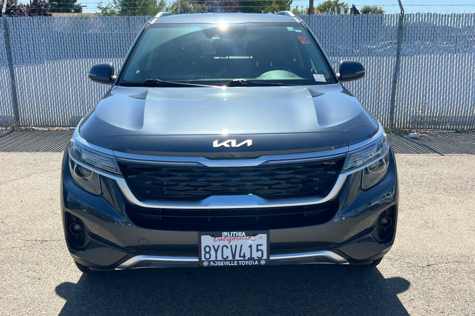 Used 2022 Kia Seltos S FWD image 2