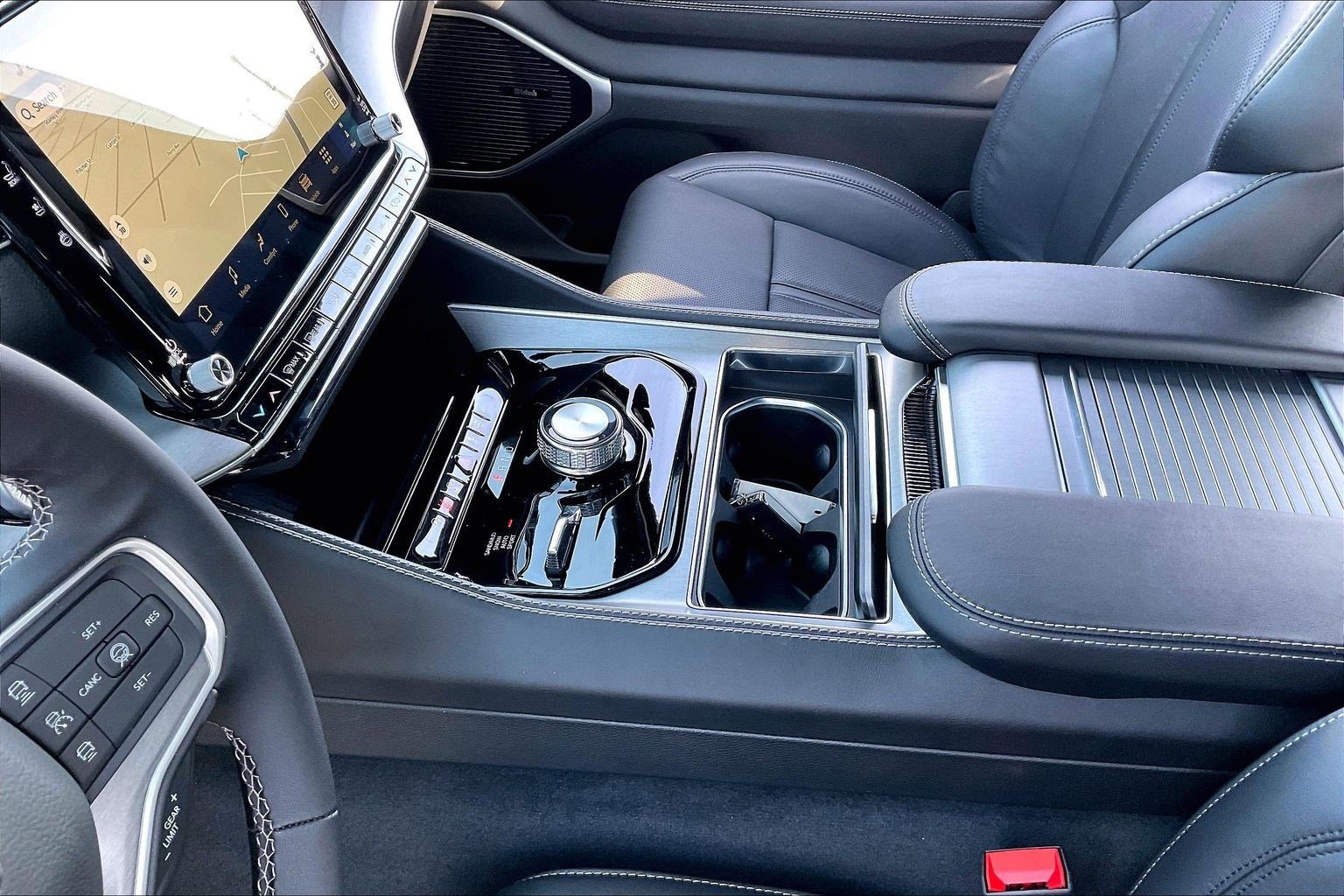 New 2026 Jeep Grand Wagoneer Limited w/ Premium Group II image 8