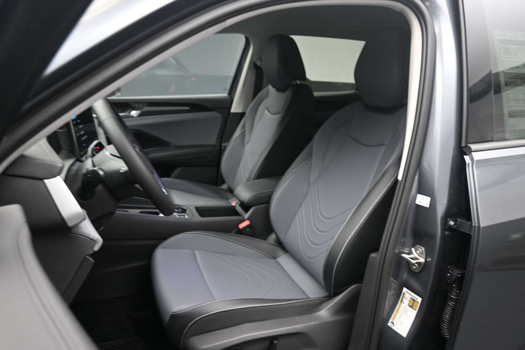New 2026 Volkswagen Tiguan SE FWD image 15