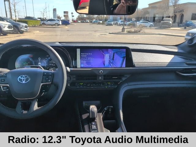 Used 2026 Toyota Crown Platinum image 4