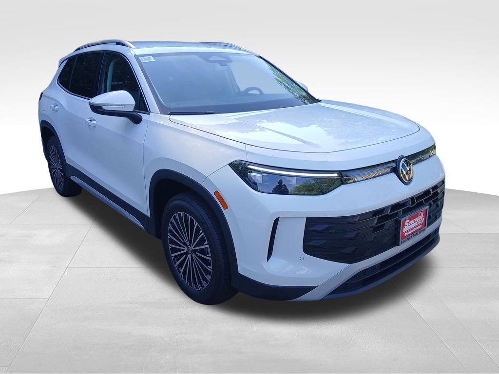 New 2025 Volkswagen Tiguan S image 7