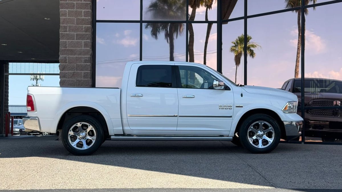 Used 2016 RAM 1500 Laramie w/ Convenience Group AWD/4WD image 20