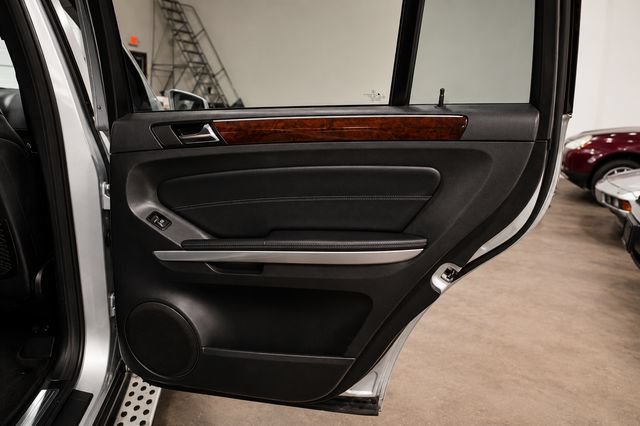 Used 2011 Mercedes-Benz GL 450 4MATIC image 27