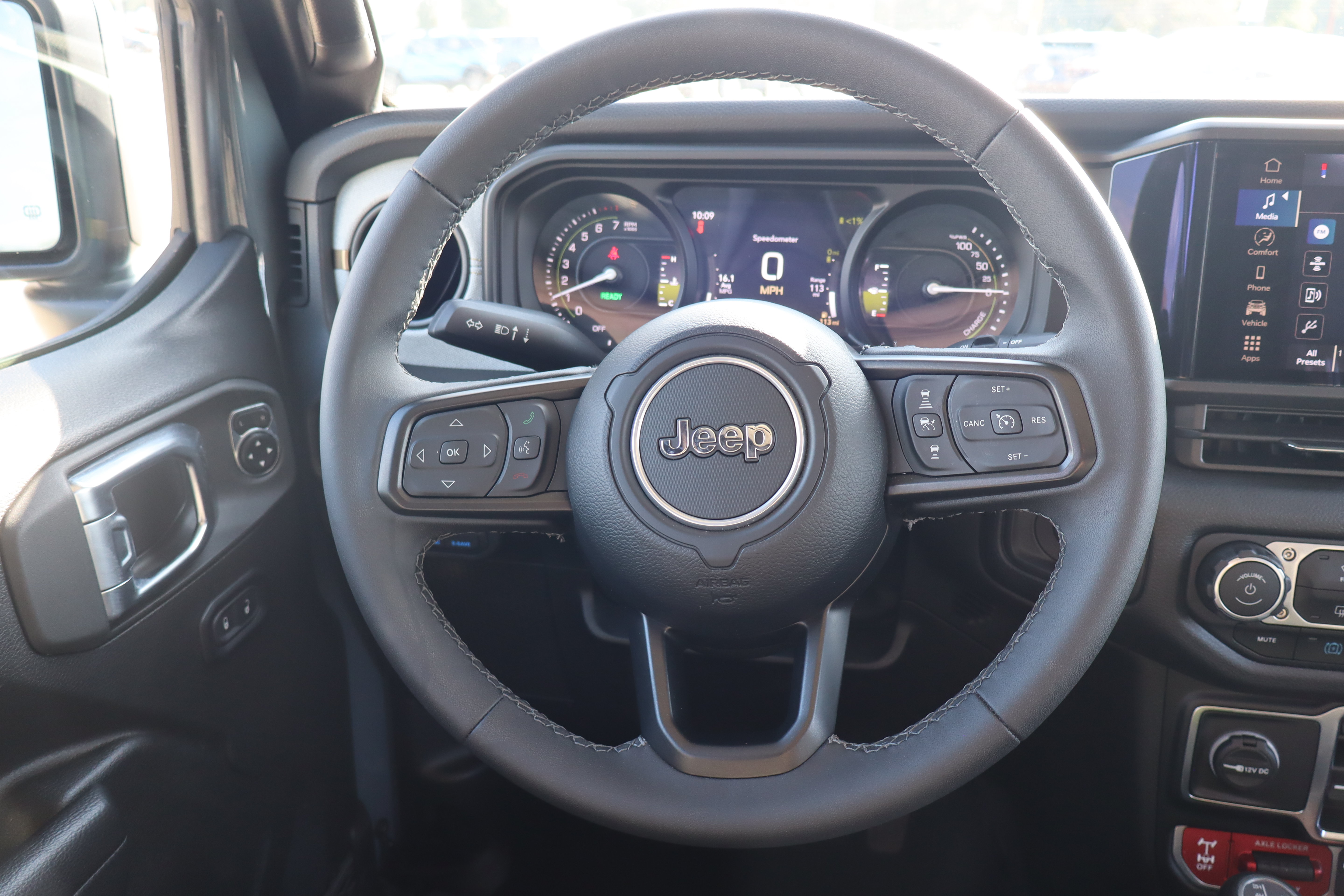 Used 2025 Jeep Wrangler Unlimited Sport S 4xe AWD/4WD image 14