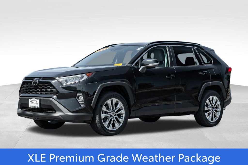 Used 2021 Toyota RAV4 XLE Premium AWD/4WD image 3