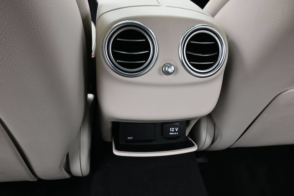 Used 2019 Mercedes-Benz E 300 image 36