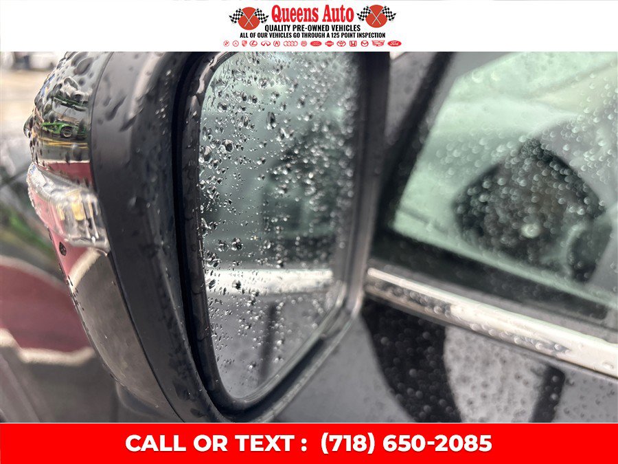 Used 2018 Nissan Rogue Sport SL AWD/4WD image 33
