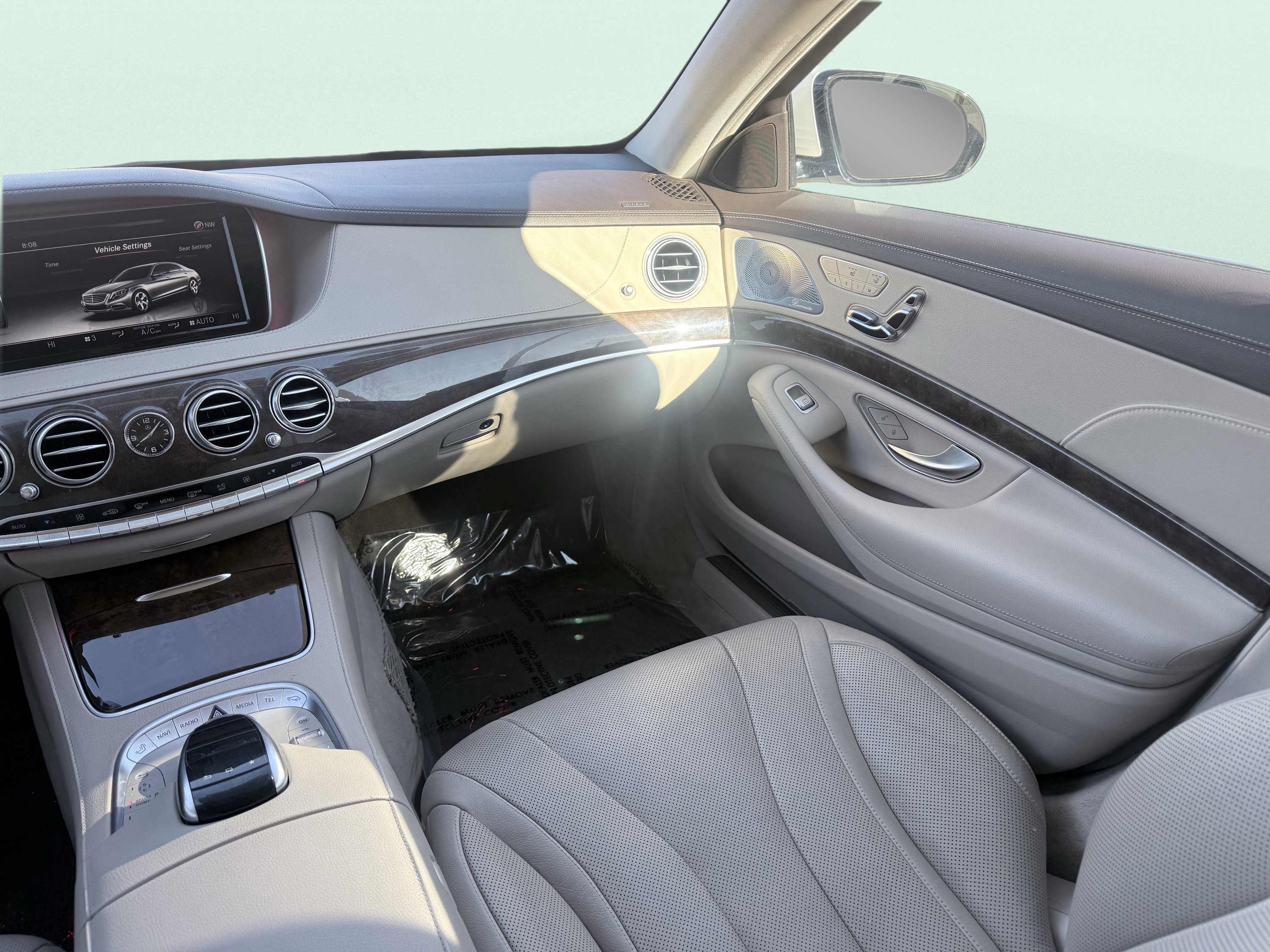 Used 2015 Mercedes-Benz S 550 Sedan w/ Premium 1 Package image 53