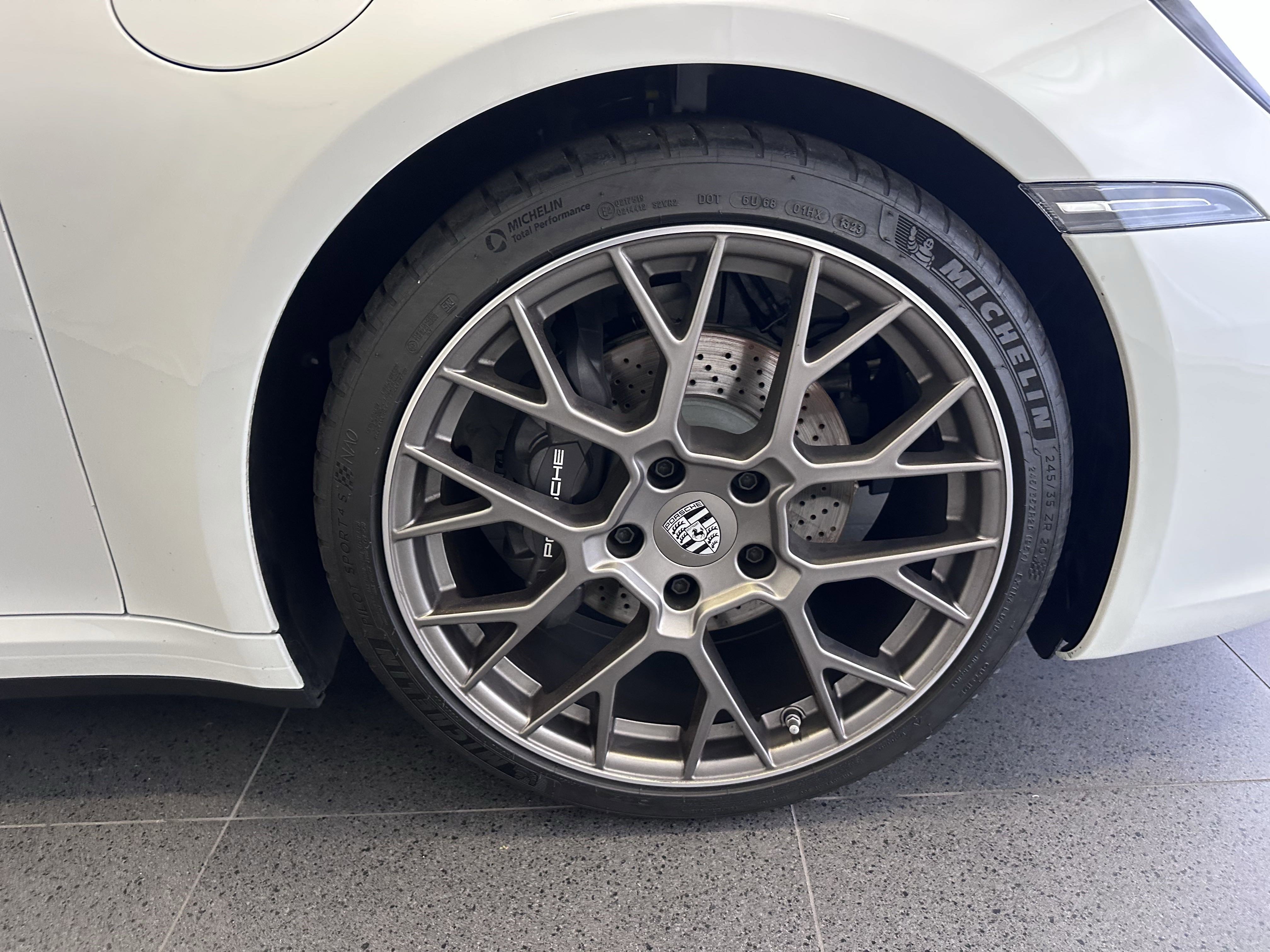 Used 2023 Porsche 911 Carrera image 12