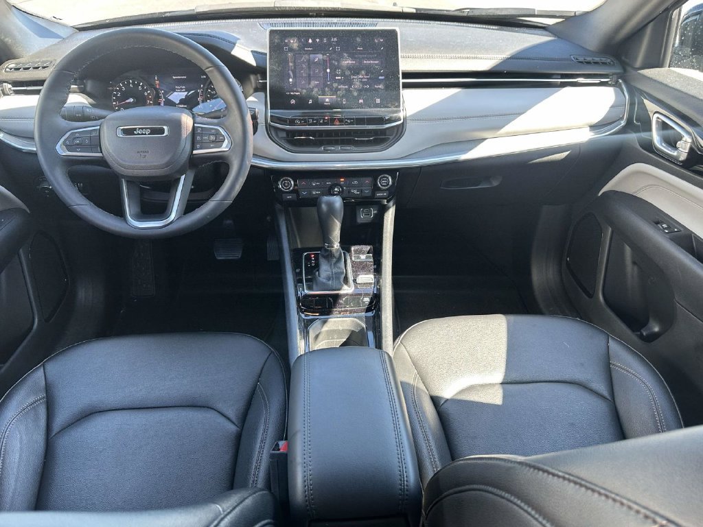 Used 2024 Jeep Compass Limited AWD/4WD image 13
