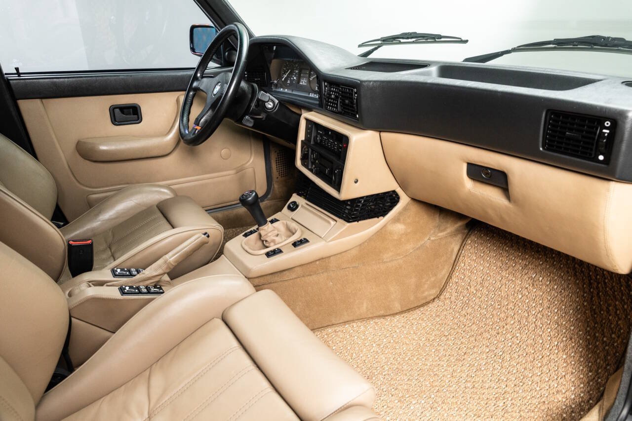 Used 1988 BMW M5 RWD image 38