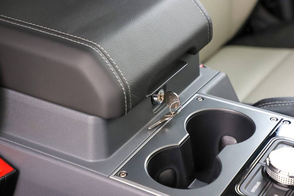 New 2025 INEOS Grenadier Fieldmaster Edition image 52