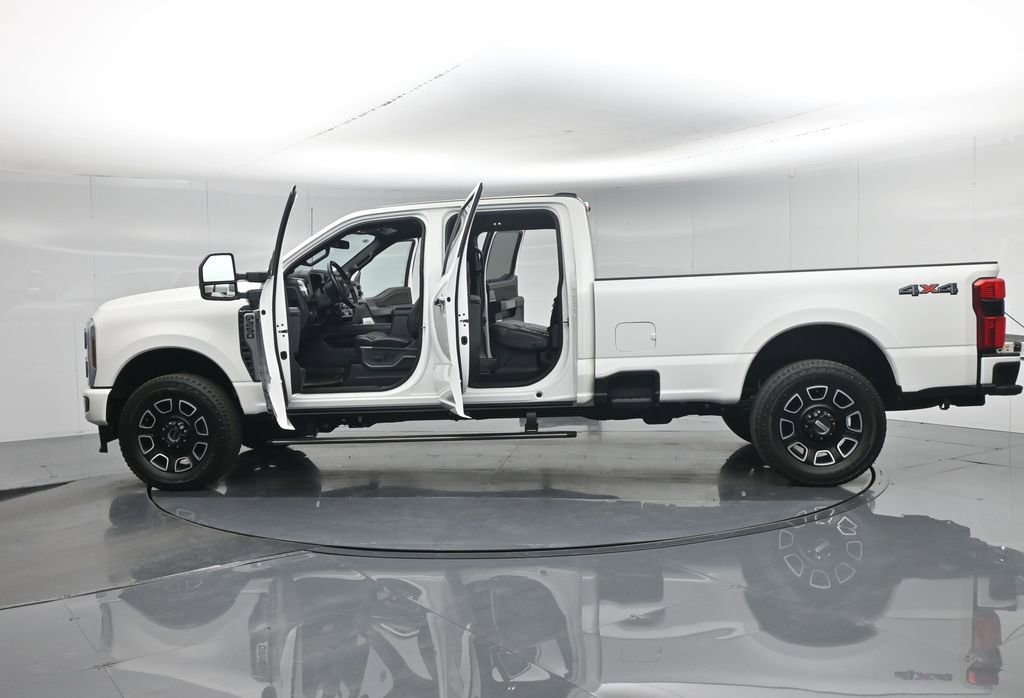 Used 2024 Ford F250 Platinum AWD/4WD image 40