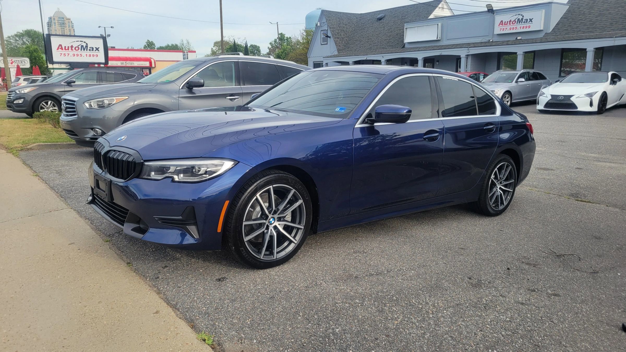 Used 2019 BMW 330i xDrive Sedan w/ Convenience Package AWD/4WD image 1