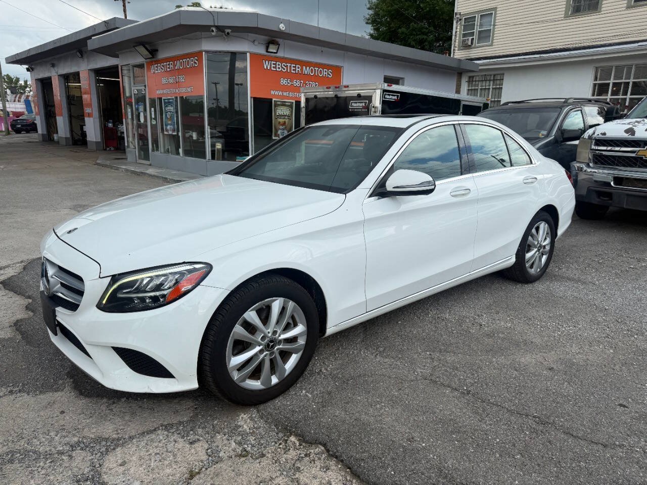 Used 2019 Mercedes-Benz C 300 4MATIC Sedan image 2