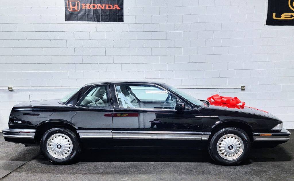 Used 1994 Buick Regal Custom FWD image 2