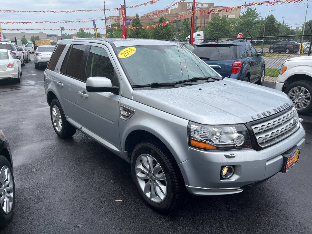 Used 2013 Land Rover LR2 HSE w/ HSE Pkg image 1