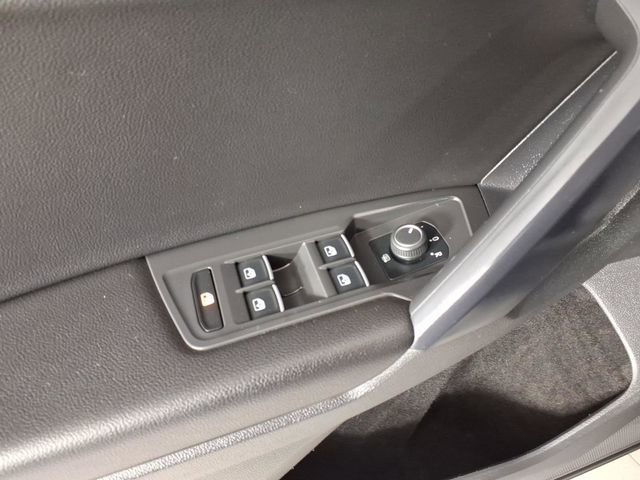 Used 2021 Volkswagen Tiguan SE R-Line w/ 3rd Row Seat Package image 14