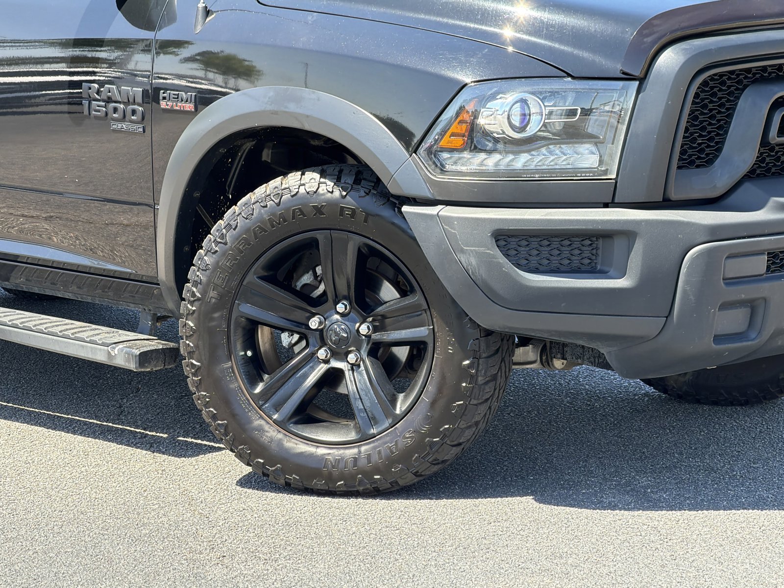 Used 2022 RAM 1500 Classic Warlock w/ Electronics Group AWD/4WD image 3